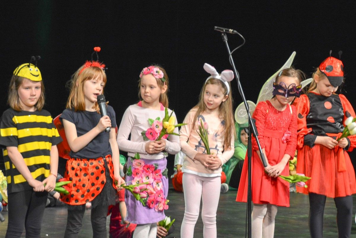 Wielu przyjaciół na uroczystości z okazji 10-lecia Uniwersytetu Trzeciego Wieku w Bolesławcu