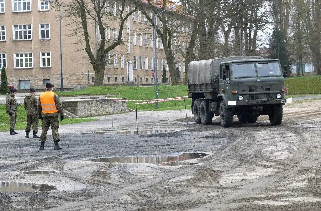 Bolesławiecki artylerzysta wśród najlepszych kierowców Czarnej Dywizji