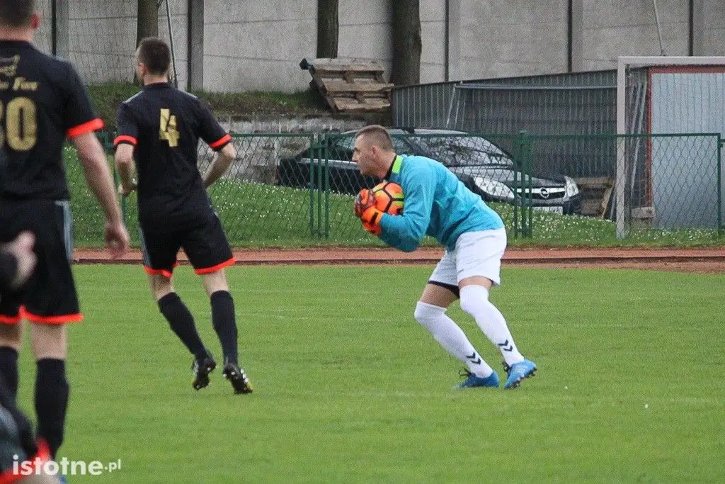 BKS wygrał z Chrobrym Nowogrodziec 2:0