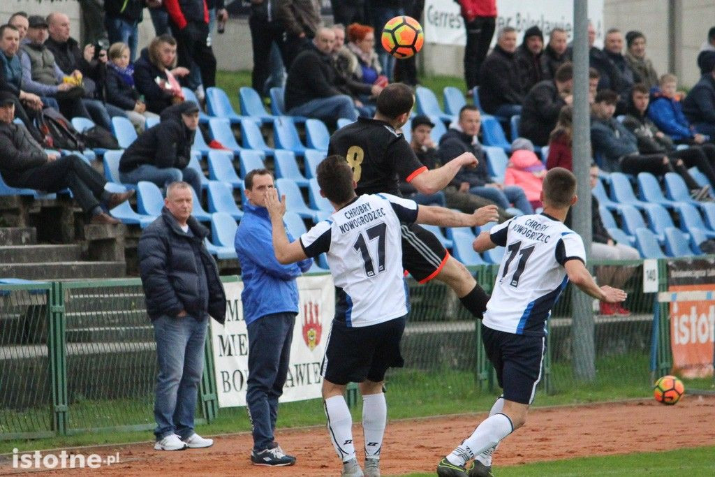 BKS wygrał z Chrobrym Nowogrodziec 2:0