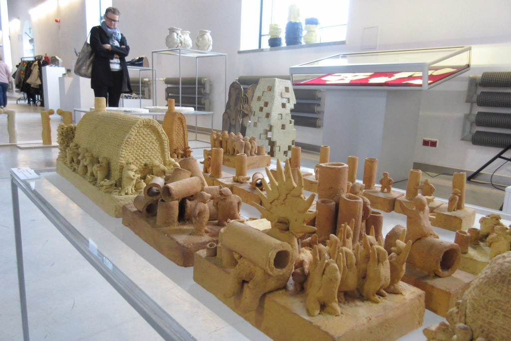 Największa w historii przekrojowa wystawa bolesławieckiego pleneru w Starej Kopalni w Wałbrzychu