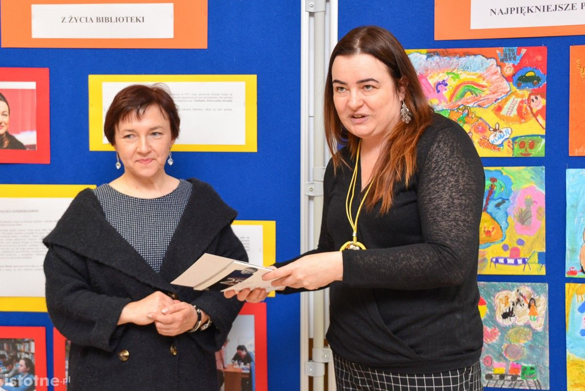 Rozdanie nagród klasie III b (S.P. nr 5) za prace plastyczne 