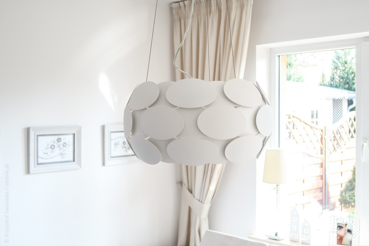 Mieszkanko skąpane w bieli – tak się mieszka w Bolesławcu