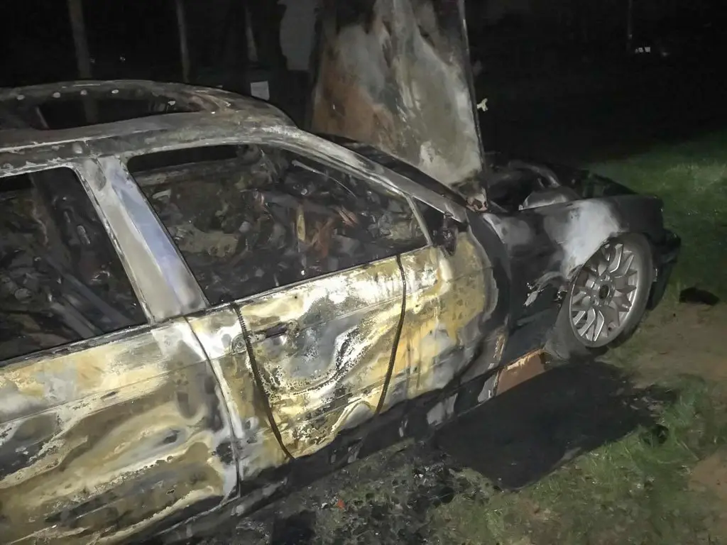 Wandale spalili mu jego ukochane BMW
