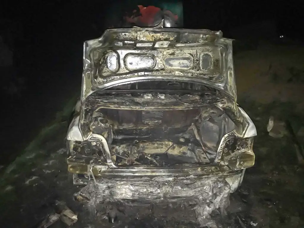 Wandale spalili mu jego ukochane BMW