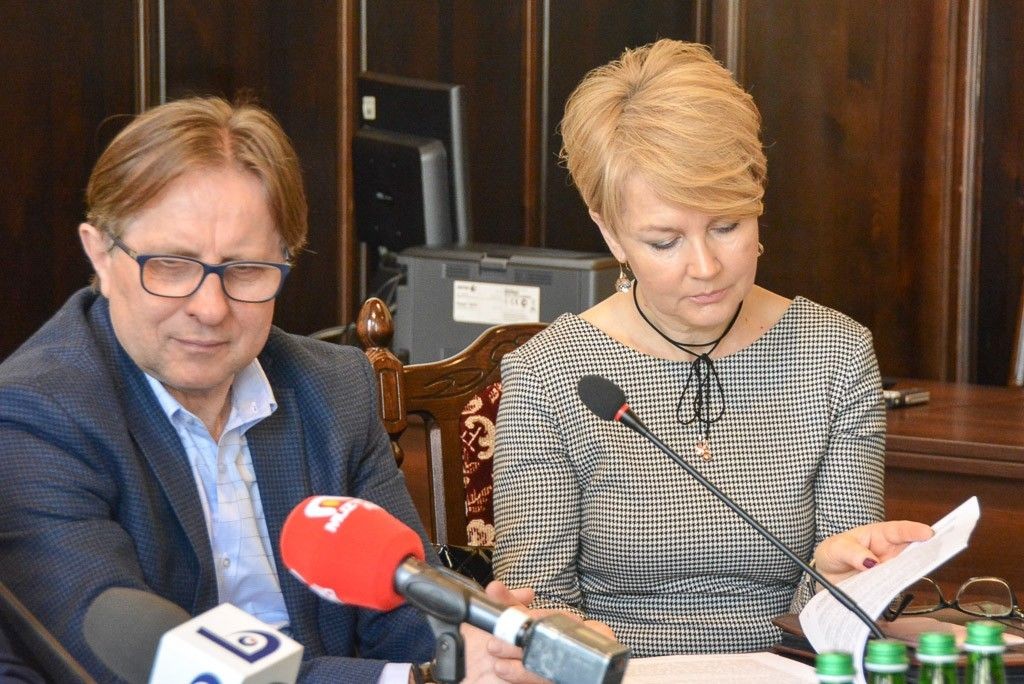 Centrum Wiedzy w Bolesławcu. Podpisanie umowy