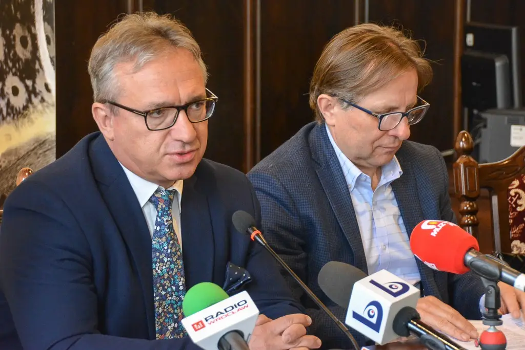 Centrum Wiedzy w Bolesławcu. Podpisanie umowy