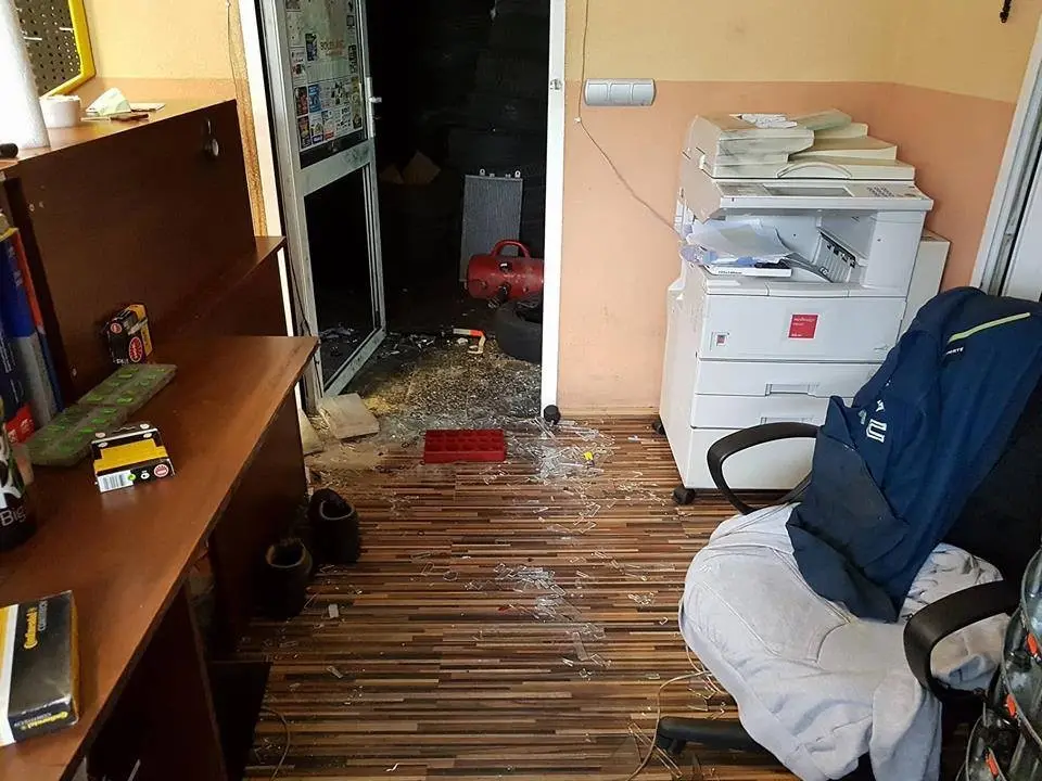 Okradziono sklep i warsztat samochodowy na Gałczyńskiego