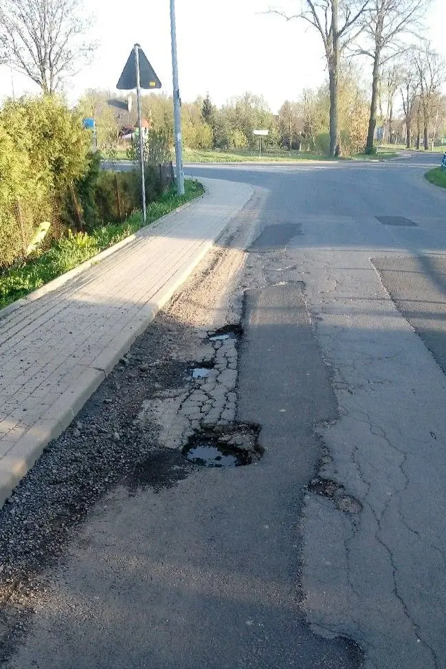 Czytelnik: „A w Ocicach znów koło można urwać”