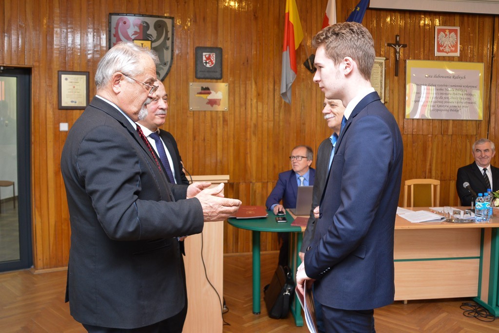 Najzdolniejsi uczniowie szkół ponadgimnazjalnych uhonorowani