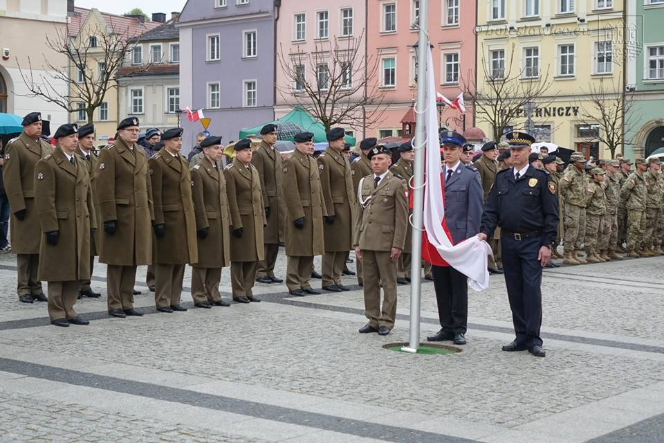 Święto Flagi na bolesławieckim Rynku
