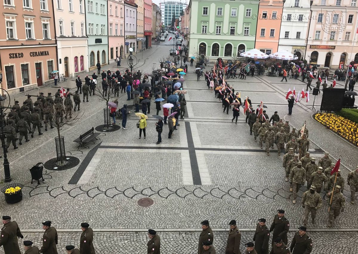 Święto Flagi na bolesławieckim Rynku