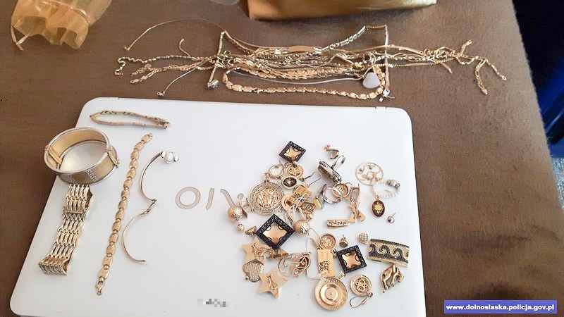 Poczęstował małoletnią narkotykami, ukradł biżuterię wartą 150 tys. zł