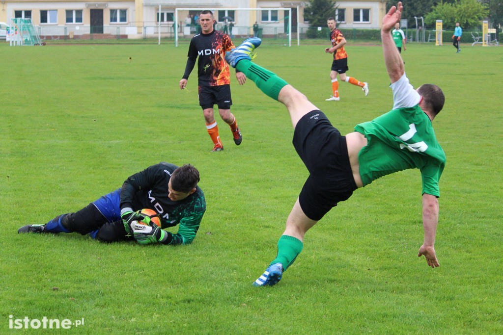 Trzy punkty BKS-u w meczu z Brzeźnikiem