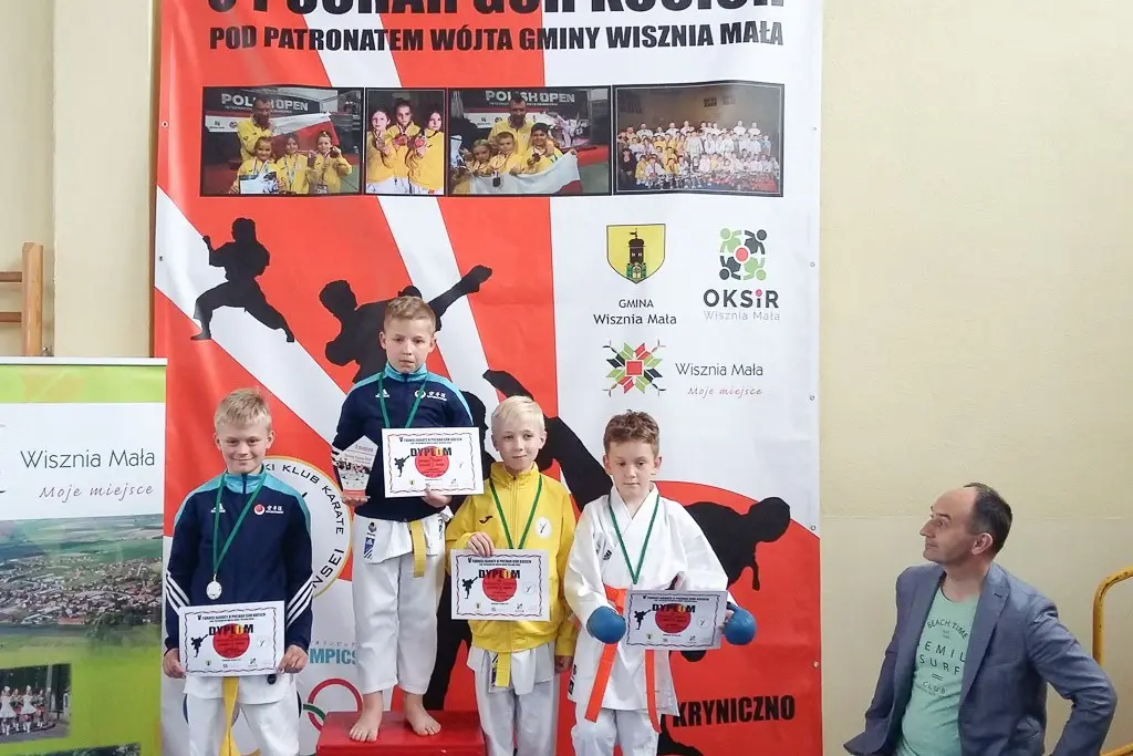Karatecy TOP Bolesławiec z 12 medalami