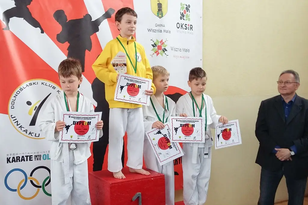Karatecy TOP Bolesławiec z 12 medalami