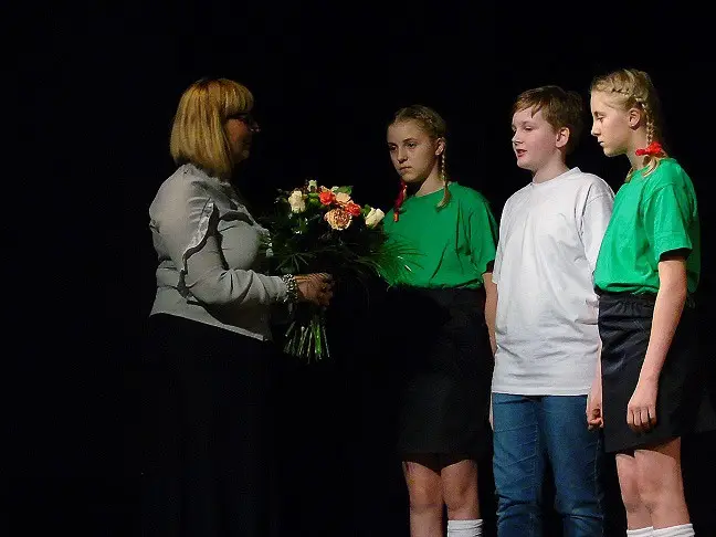 „Na jagody” z młodymi aktorami z Ocic