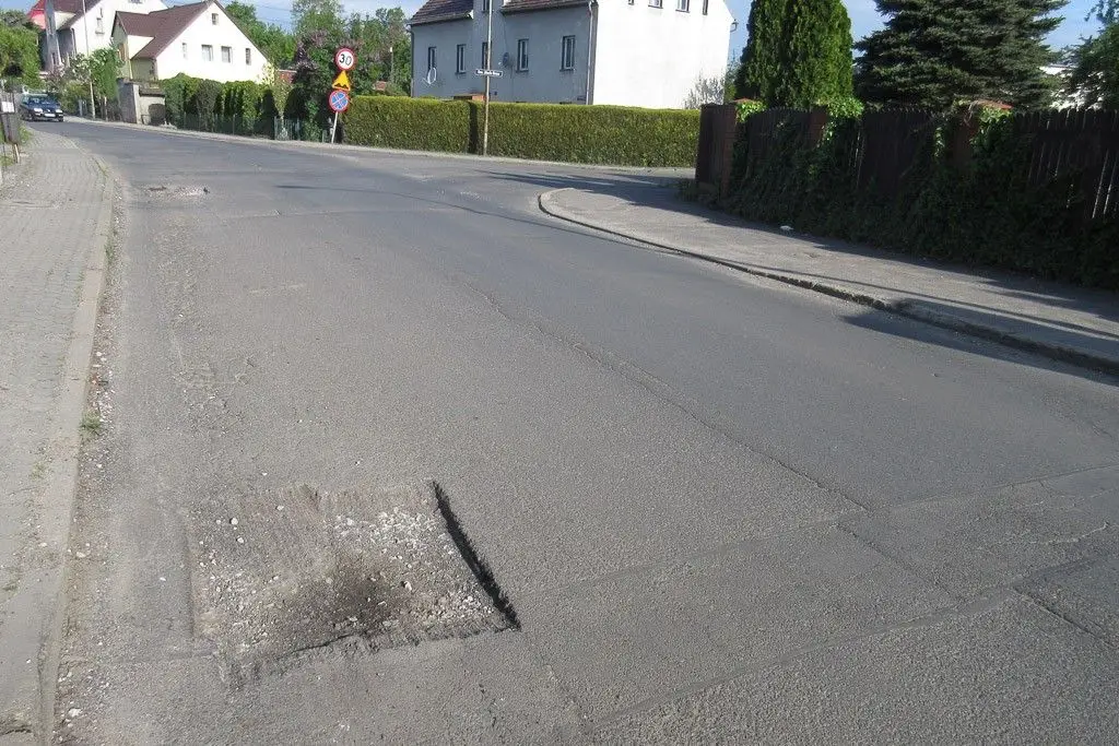 Dziury na Mostowej 17 maja 2017 roku