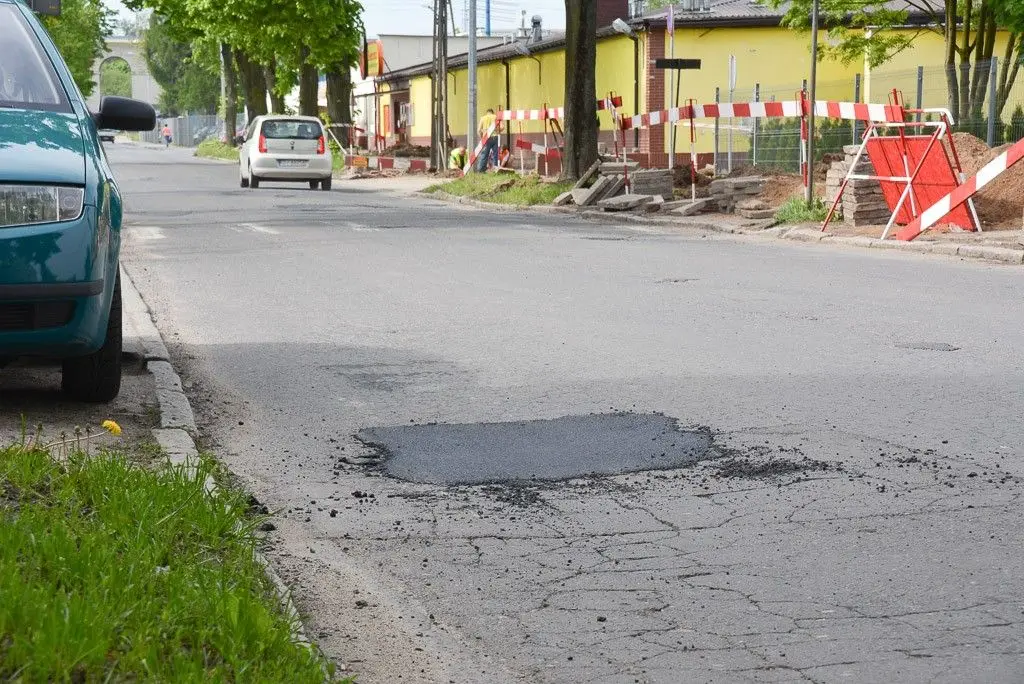 Mieli załatać dziury… I załatali