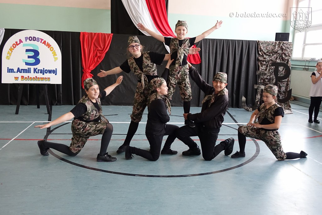 Dwa jubileusze w „trójce”, szkole z pięknymi tradycjami