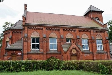 Koncerty i spektakle w dawnym kościele w Nowogrodźcu