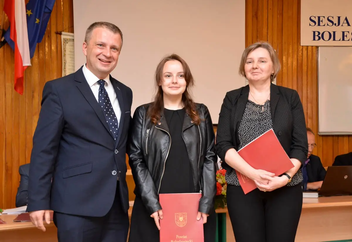 Najzdolniejsi uczniowie powiatowych szkół uhonorowani