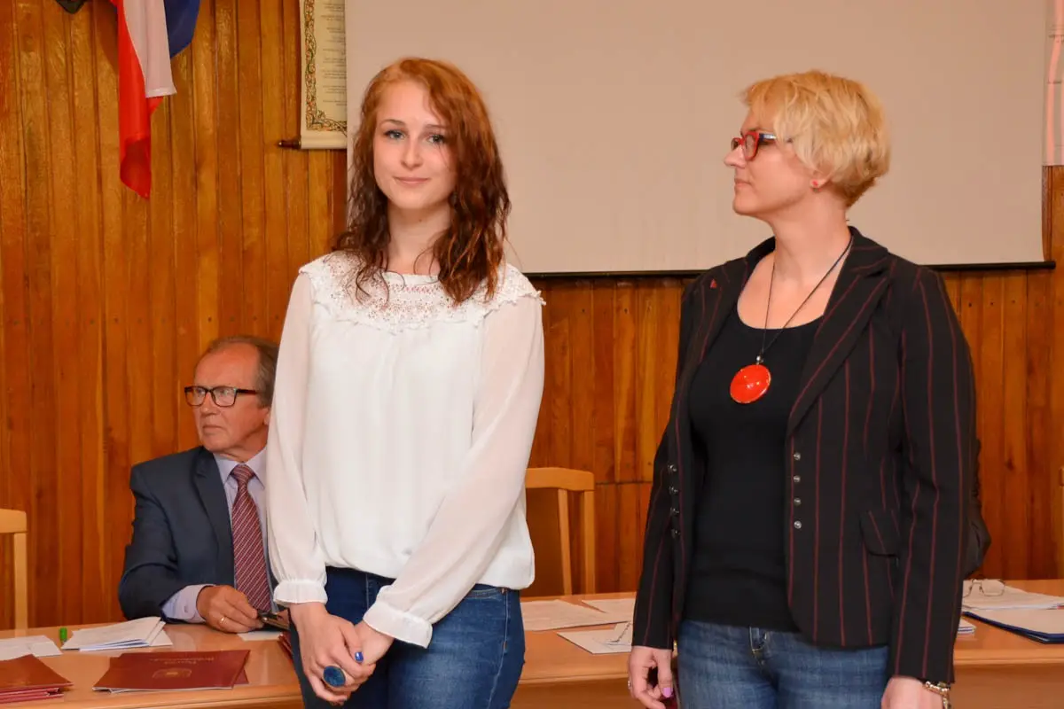Najzdolniejsi uczniowie powiatowych szkół uhonorowani