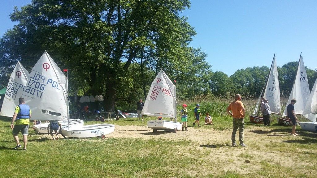 Żeglarze z Sail Swim z kompletem medali