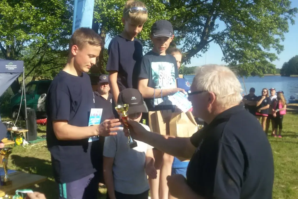 Żeglarze z Sail Swim z kompletem medali