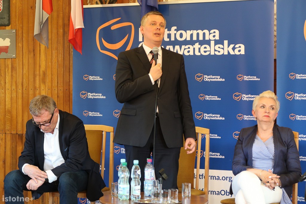 Spotkanie z przedstawicielami Platformy Obywatelskiej: Tomaszem Siemoniakiem, byłym szefem MON, posłanką Elżbietą Gapińską i posłem Grzegorzem Furgą