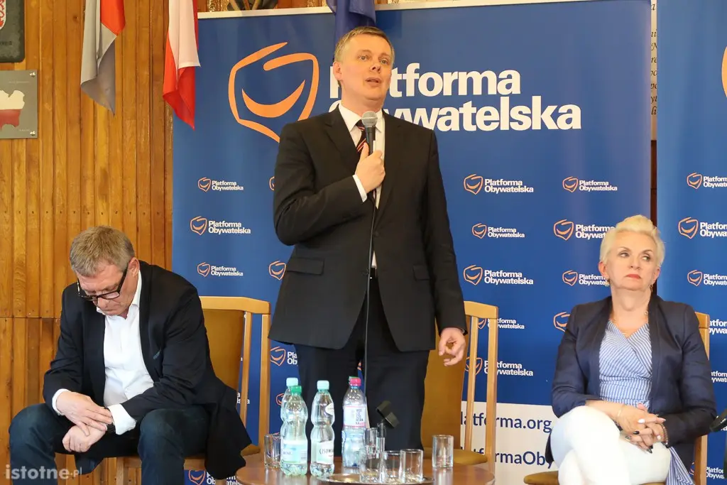 Spotkanie z przedstawicielami Platformy Obywatelskiej: Tomaszem Siemoniakiem, byłym szefem MON, posłanką Elżbietą Gapińską i posłem Grzegorzem Furgą
