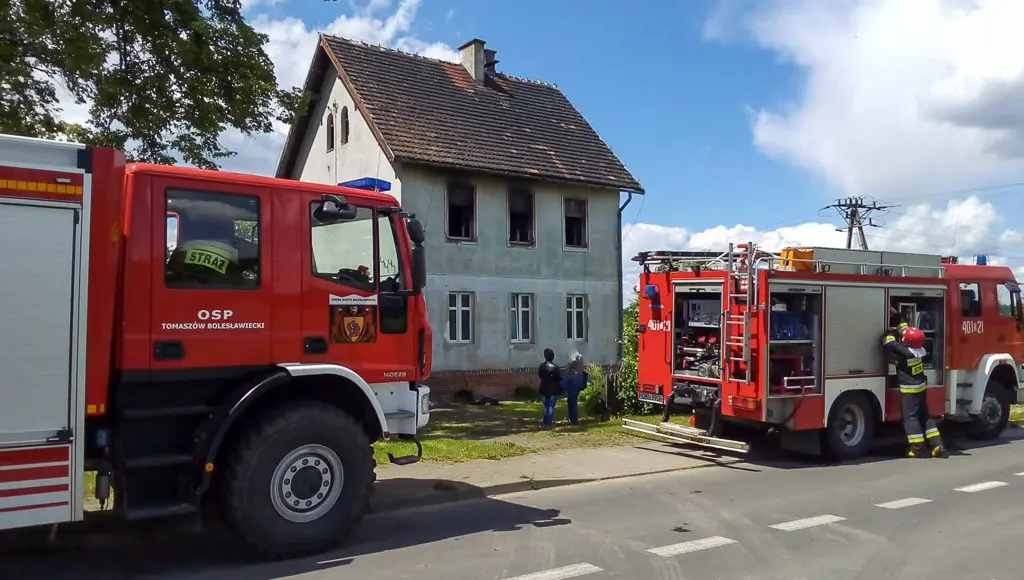 Pożar budynku w Tomaszowie Bolesławieckim