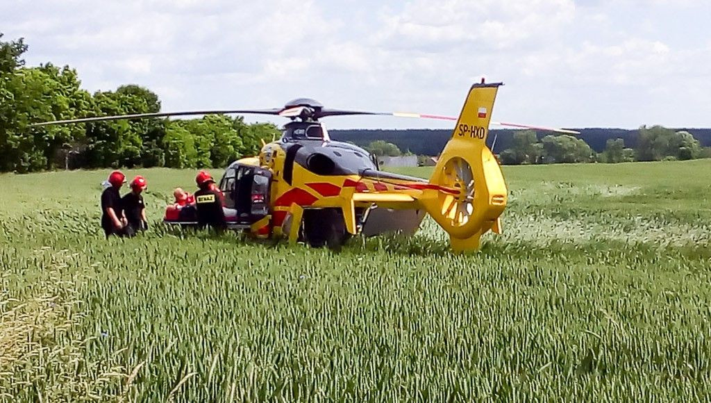 Wypadek pod Chościszowicami – dwie osoby ranne, jedna ciężko
