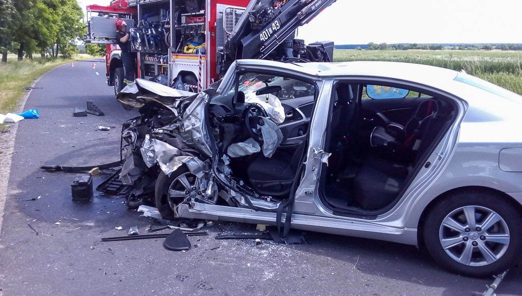 Wypadek pod Chościszowicami – dwie osoby ranne, jedna ciężko