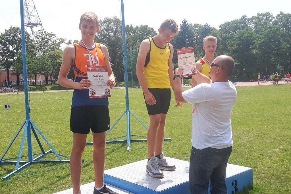 Lekkoatleci z „dwójki” wciąż nie mają sobie równych na Dolnym Śląsku