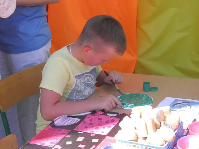 Żyją kolorowo: piknik integracyjny w szkole specjalnej