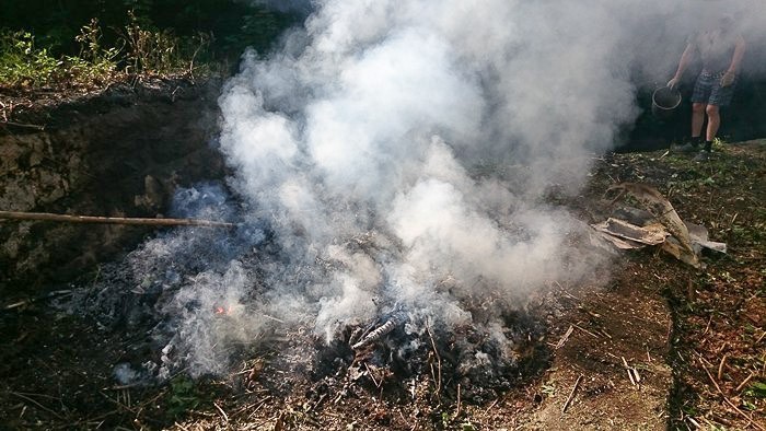 Spalał śmieci na swojej posesji, zadymił całą okolicę
