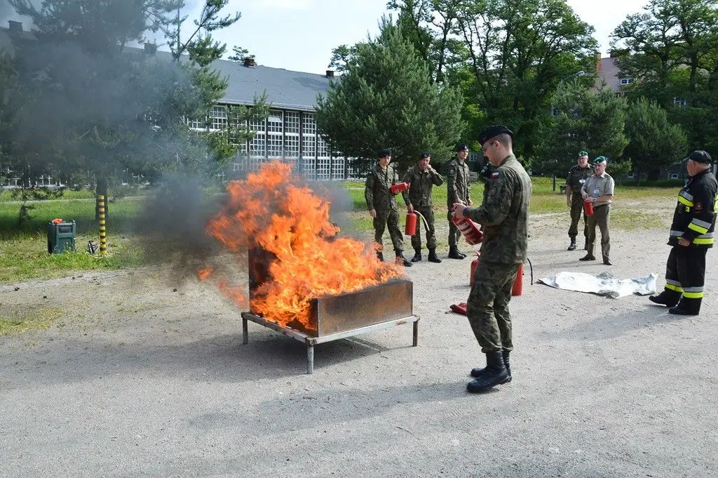 Pożar w koszarach. Ćwiczebny alarm w jednostce