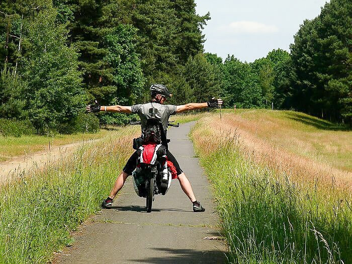 Małżeństwo z Raciborowic wybrało się nad morze. Na… rowerach