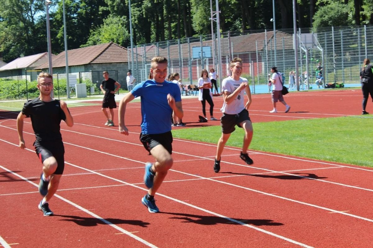 Za nami Powiatowy Dzień Sportu. „Budowlanka” z Pucharem Starosty