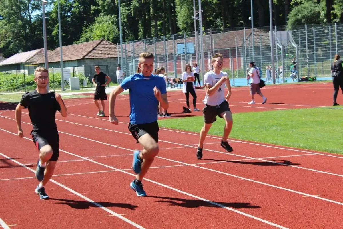 Za nami Powiatowy Dzień Sportu. „Budowlanka” z Pucharem Starosty