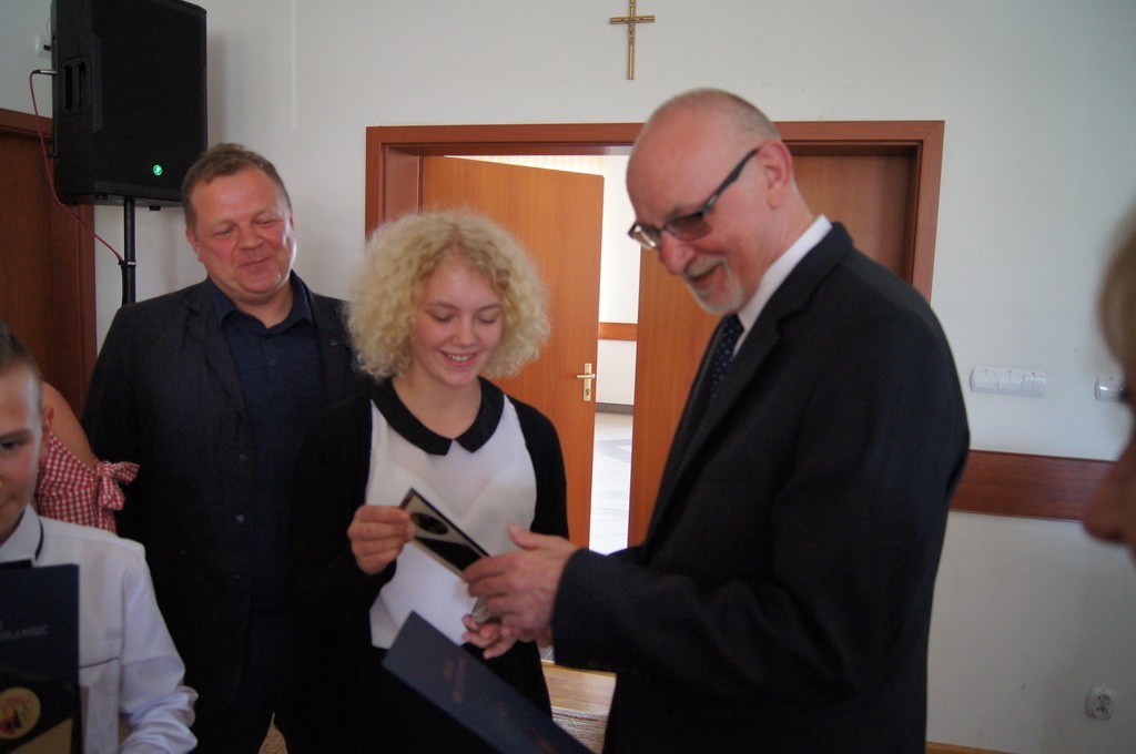 Najlepsi uczniowie nagrodzeni