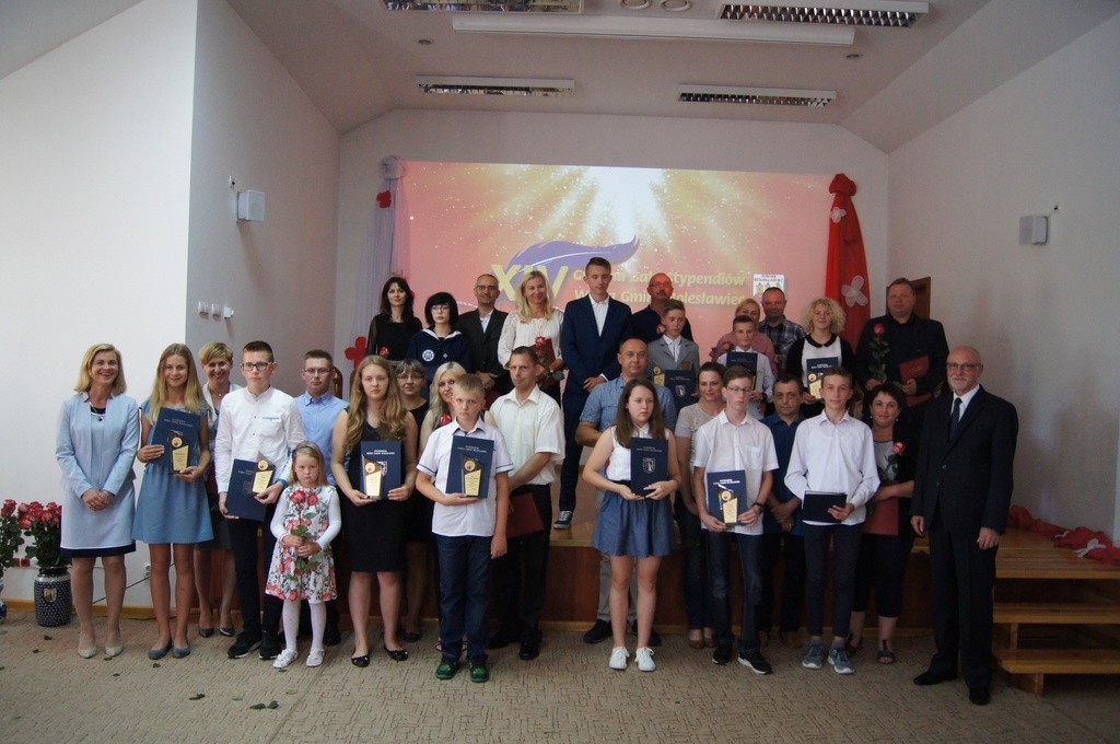 Najlepsi uczniowie nagrodzeni