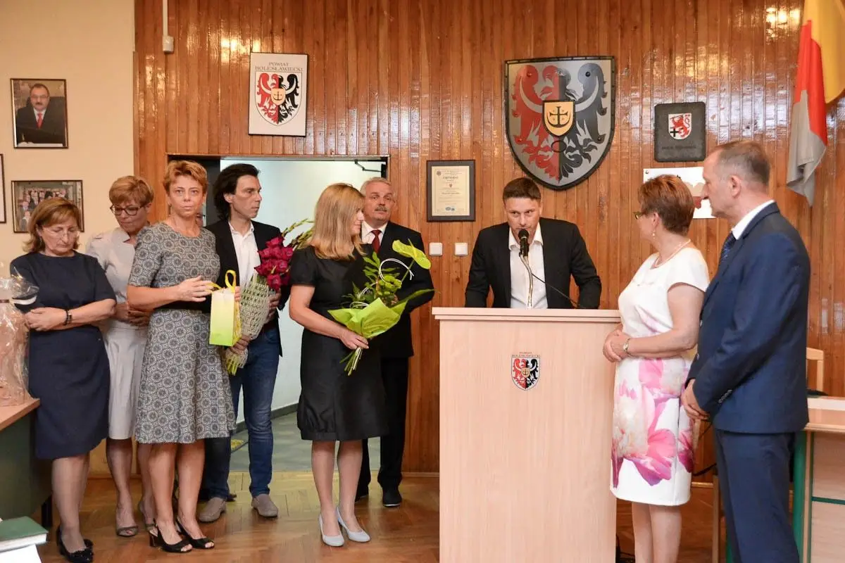 Powiat pożegnał dwoje dyrektorów szkół