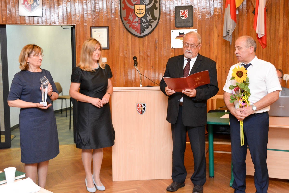 Powiat pożegnał dwoje dyrektorów szkół