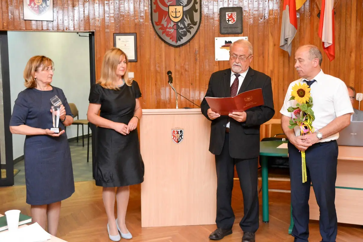 Powiat pożegnał dwoje dyrektorów szkół