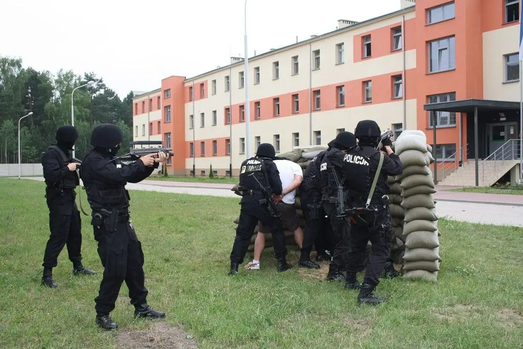 Terroryści w jednostce wojskowej! To na szczęście tylko ćwiczenia