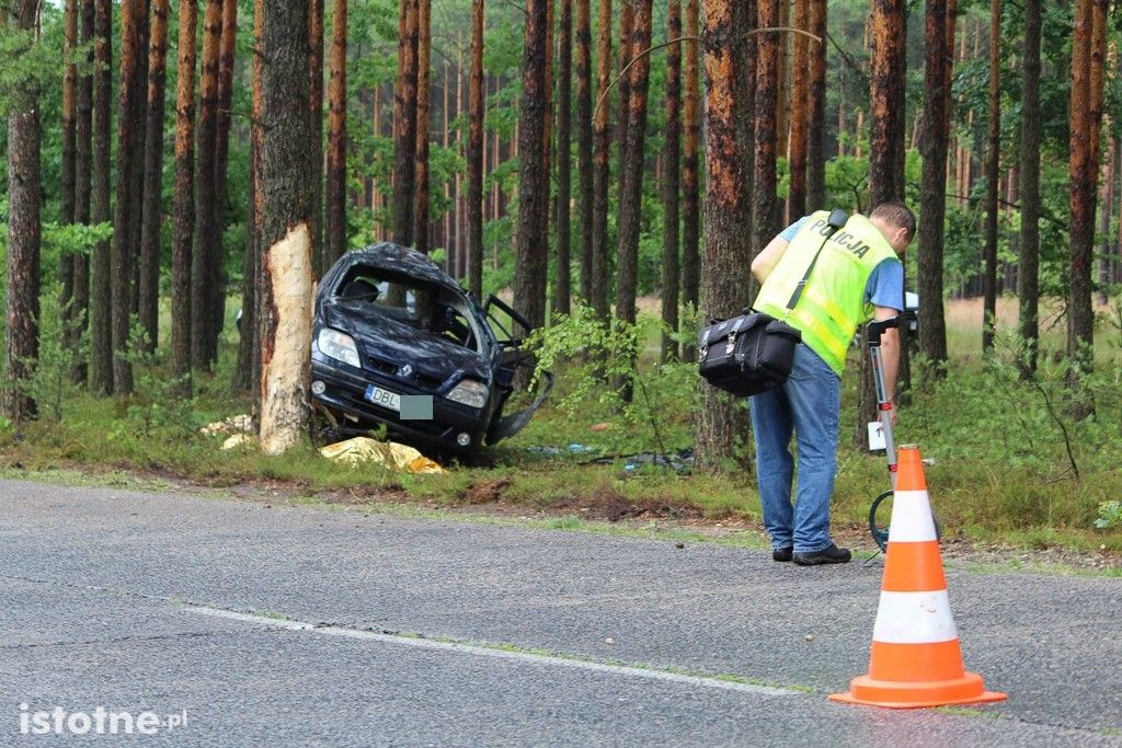 Tragedia koło Przejęsławia – 3 osoby zginęły w wypadku