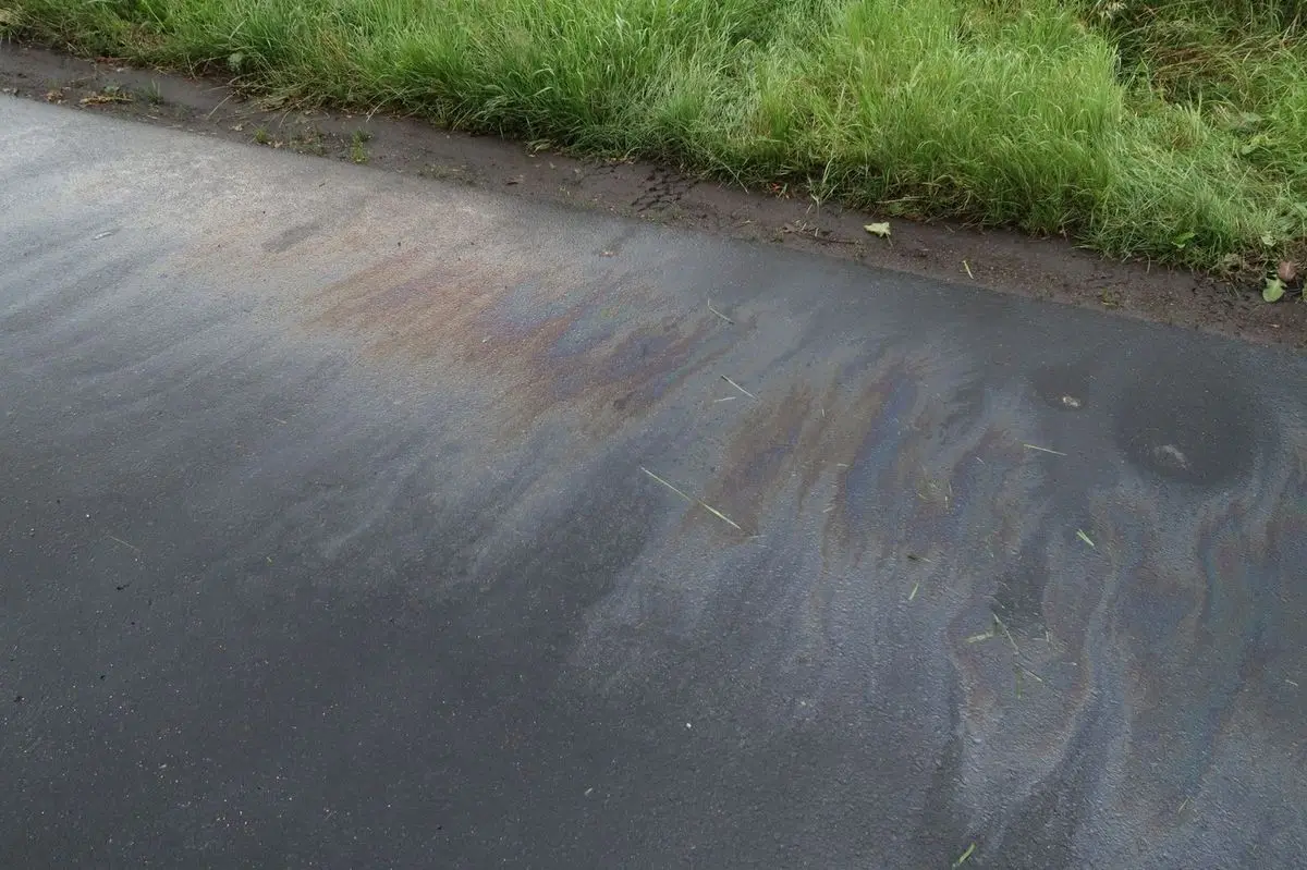 Niebezpieczna substancja na drodze