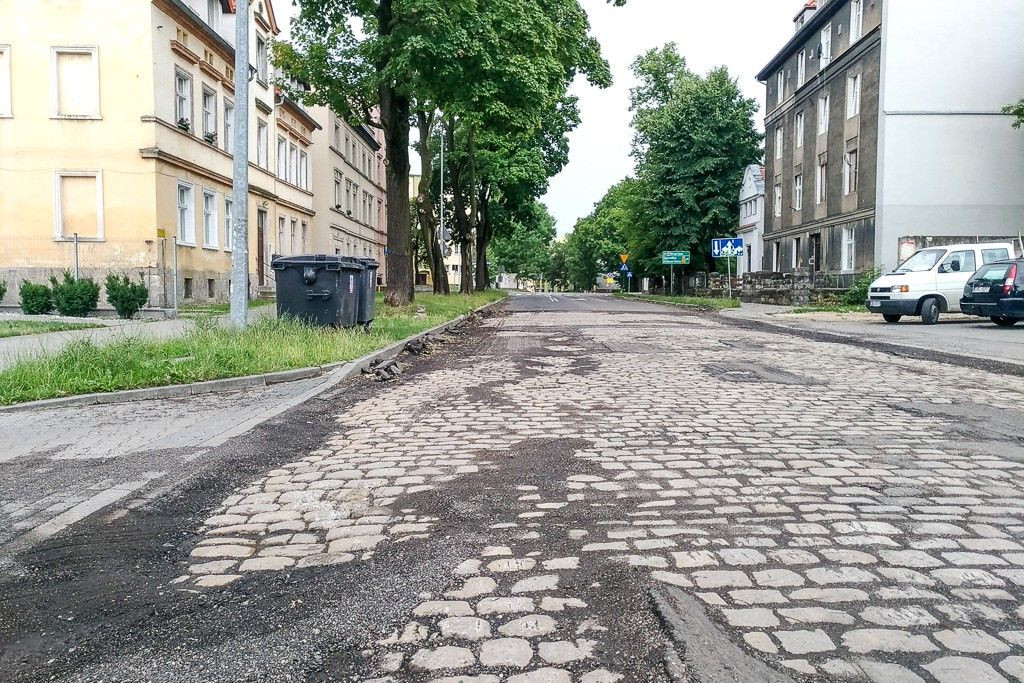 Skandalicznie długi remont Polnej i Ogrodowej